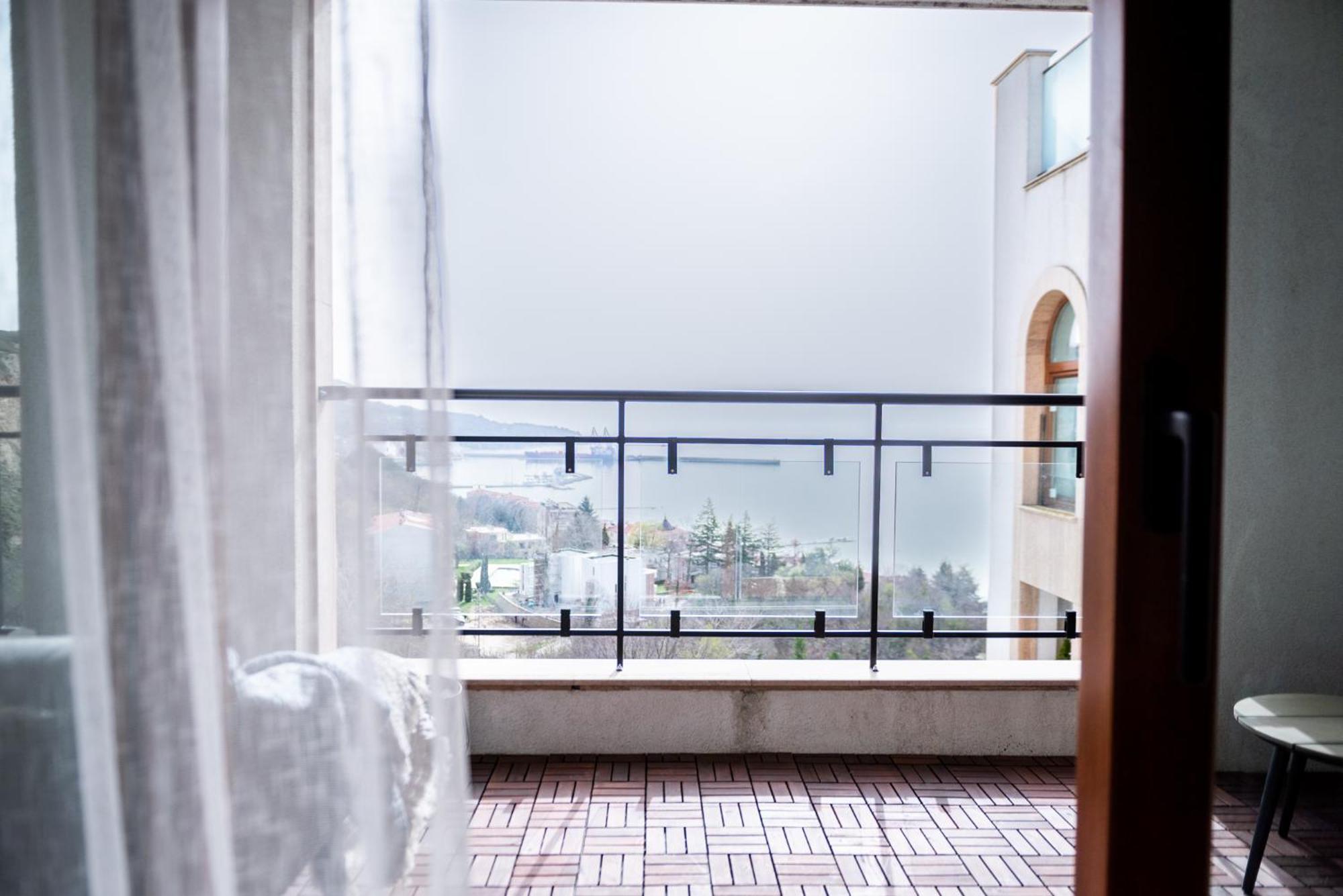 Queen'S Garden Balchik Apartment Luaran gambar