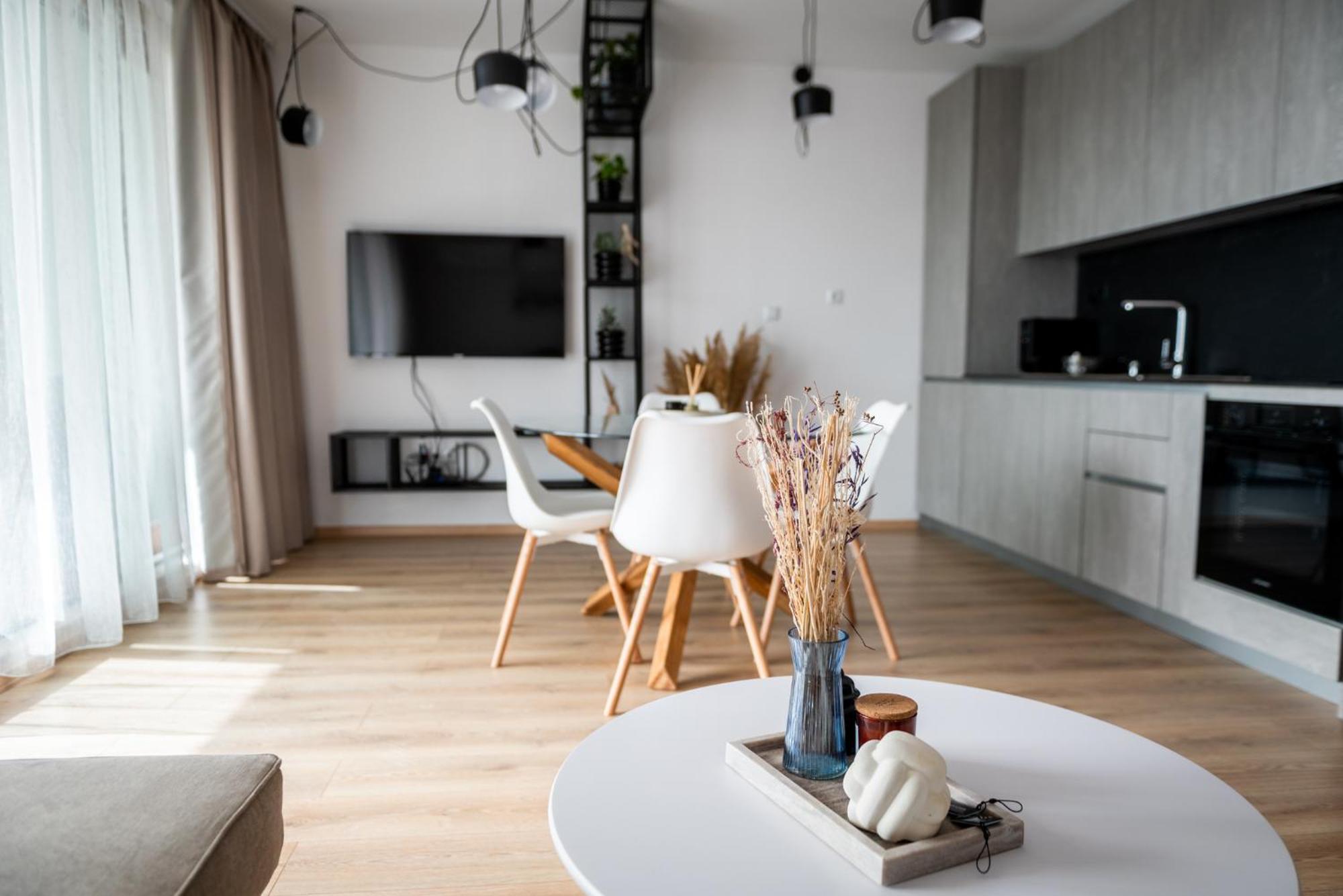 Queen'S Garden Balchik Apartment Luaran gambar