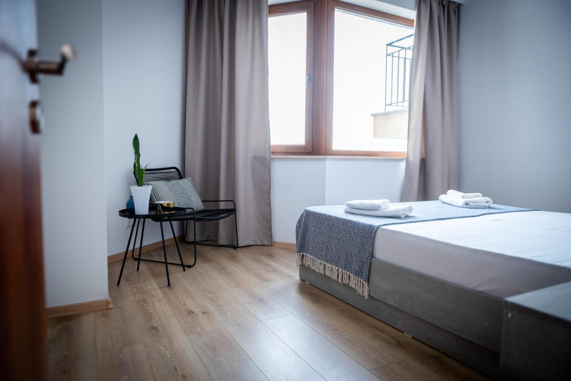 Queen'S Garden Balchik Apartment Luaran gambar